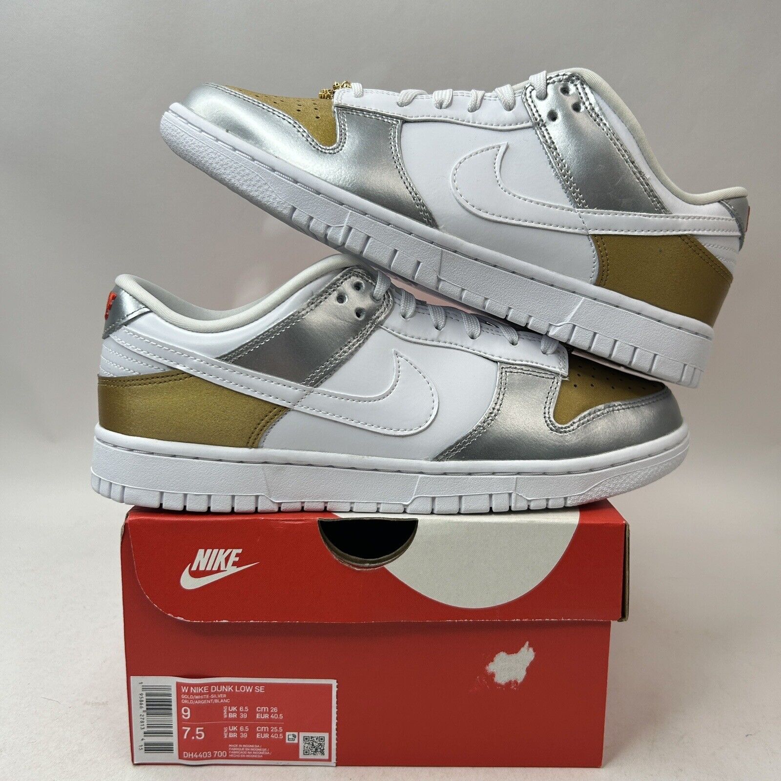 Nike Shoes Dunk Low Se Wmns “Heirloom/White Gold Silver' 2024
